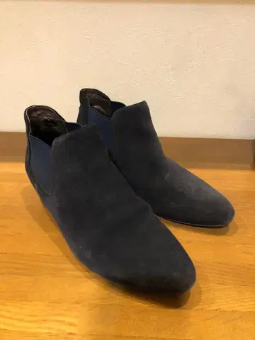 네이비 스웨이드 앵클부츠 24.5~25cm (L 사이즈)