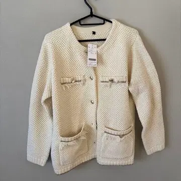 새상품 BELLUNA 아이보리 니트 노카라 자켓 프린지