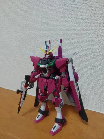 1/144 HG 인피니트 저스티스 건담 도색 완성품 동시 300엔 할인