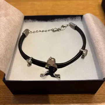 오다 카즈마사 팔찌