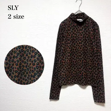 슬라이 올 패턴 하이넥 티셔츠 M 꽃무늬 레오파드풍 터틀넥