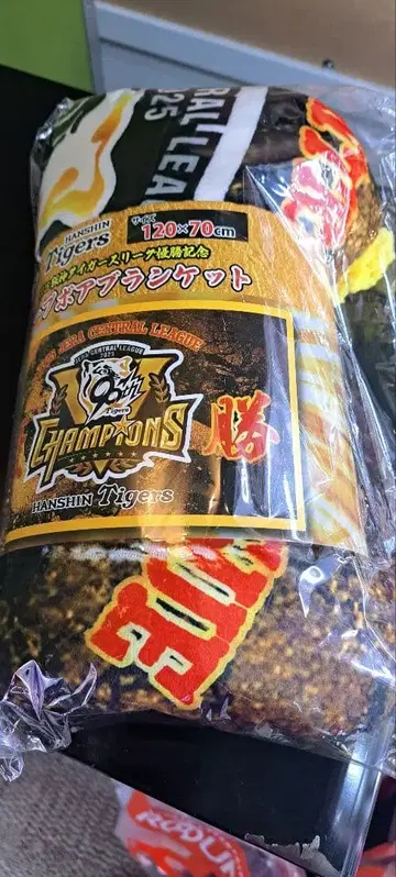 한신 타이거즈 플리스 담요 120cm x 70cm