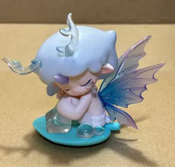 POP MART AZURA 피규어