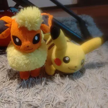 피카츄&이브이 봉제 인형 세트