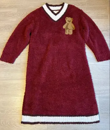 GELATO PIQUE 버건디 V넥 룸웨어