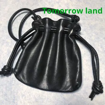 투모로우랜드 복조리 숄더백 블랙