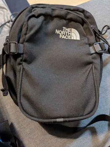 THE NORTH FACE 블랙 숄더백