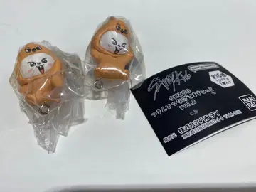 스키즈 skzoo 집게로 연결하는 마스코트 리비트 2개