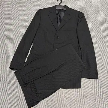 [새상품급] 컴시즘 블랙 스트라이프 포멀 정장 세트 3개 버튼