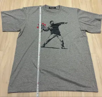 뱅크시풍 그래픽 T셔츠 그레이 XXL