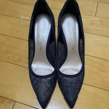 긴자 카네마츠 [ 23cm ] 레이스 펌프스 네이비
