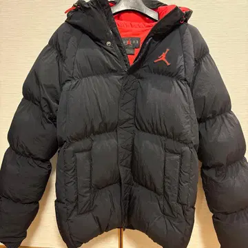 Jordan 다운 자켓 블랙 후드 부착