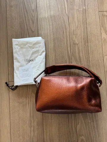 Epoi 브론즈 가죽 핸드백