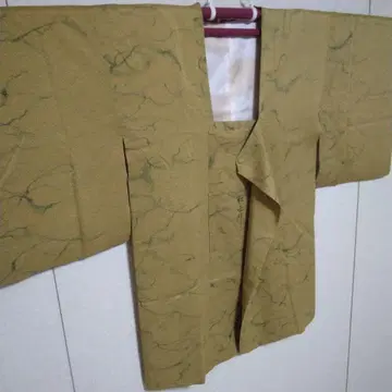 작가 도우기 코트