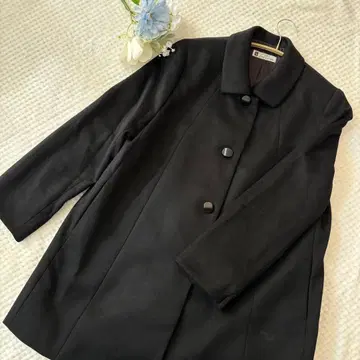 San-Anon 블랙 울 캐시미어 A라인 코트 M사이즈