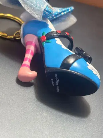 앨리스의 신발 모양 키링