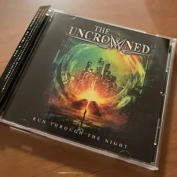 The Uncrowned / RUN THROUGH THE NIGHT