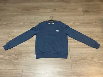 [ 미사용 새상품 ] A.P.C. 블루 로고 맨투맨