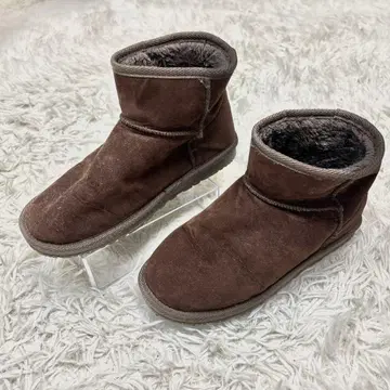 [ 빈티지 ] 어그 부츠 보아 스노우 다크 브라운 23.5cm 상당