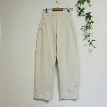 새상품급 화이트 와이드 팬츠 하이웨스트 루즈핏