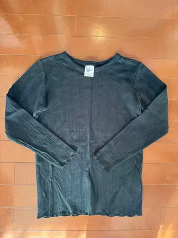 HUG O WAR 긴팔 티셔츠