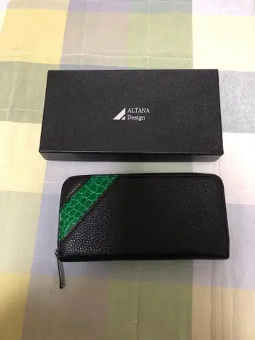 ALTANA Design 알타나디자인 가죽 악어 지갑