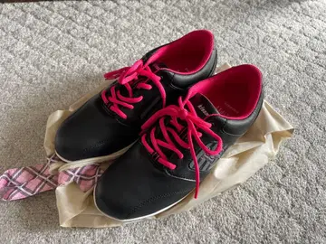 K-Swiss 여성용 골프화 블랙/핑크 (24.5)