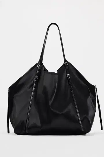 블랙 zara 새틴 이펙트 토트백