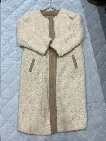 리디 보아 퀼팅 코트 베이지