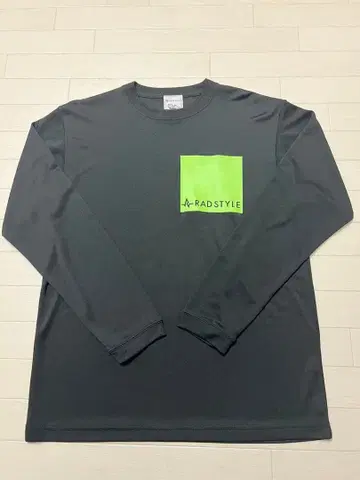 RADSTYLE 백 로고 드라이 T셔츠 타카하시 유스케