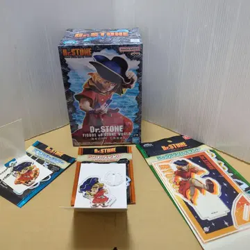 Dr.STONE 류수이 피규어 아크릴 스탠드 키링 4종 세트
