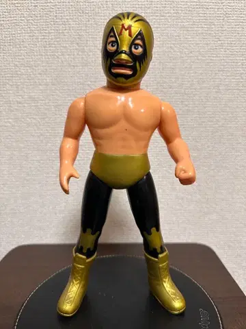 밀 마스카라스 소프트 비닐 피규어 마루산 한정판 골드 현 상태품