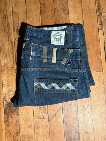 스트레이트 데님 다크 네이비 컬러풀 자수