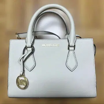 MICHEAL KORS 백