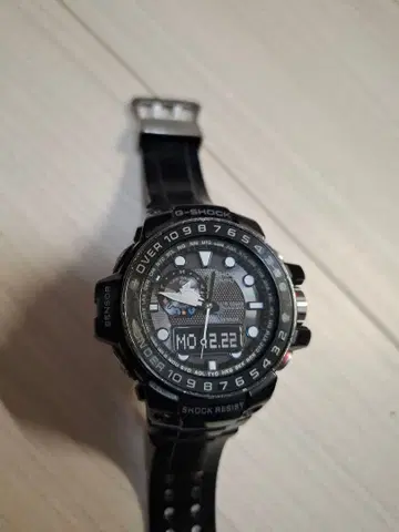 G-SHOCK GA-100 블랙 손목시계