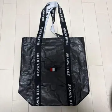 우라와 레즈 멀티 레저백