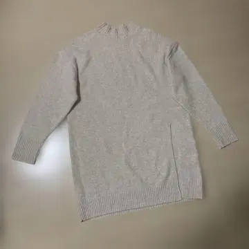 우타오 울 베이지 튜닉 스웨터