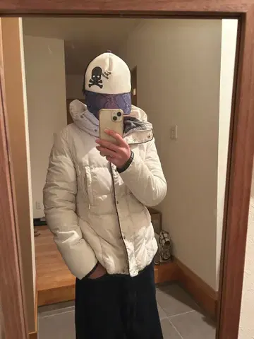 화이트 다운 자켓