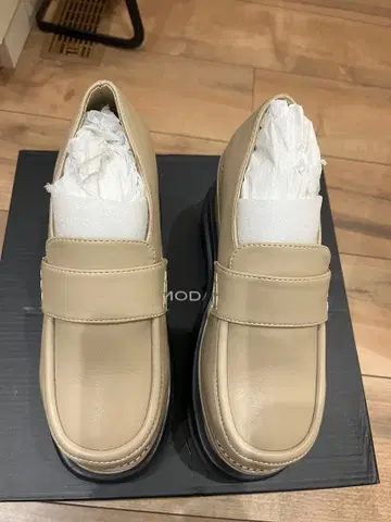 EMODA 베이지 로퍼 22.5cm