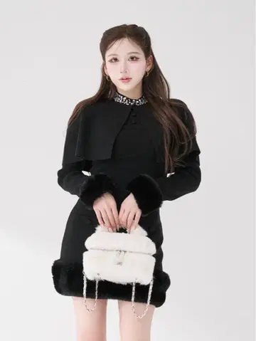 다리치 비쥬 케이프 니트 미니 원피스 블랙