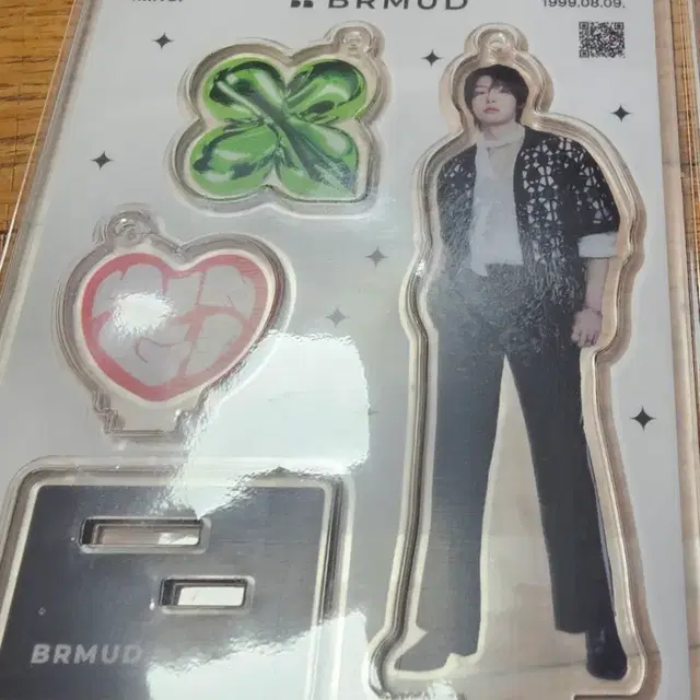 에이티즈 민기 비알머드 아크릴 스탠드 키링