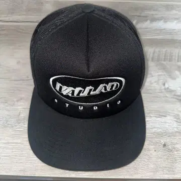 VALLAD STUDIO 블랙 캡