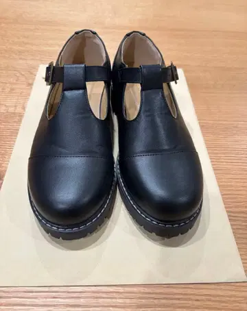 ehka sopo 에카 소포 T 스트랩 로퍼 블랙