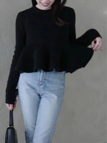 anuans 페플럼 숏 니트탑 블랙