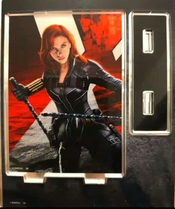 블랙 위도우 나타샤 아크릴 스탠드 시크릿