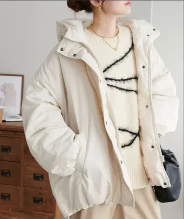 DISCOAT 디스코트 충전솜 몬스터 후드티 아이보리 블루종