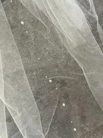 화이트 튤 웨딩 베일