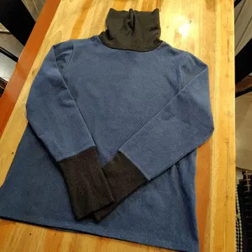 골든 베어 터틀넥