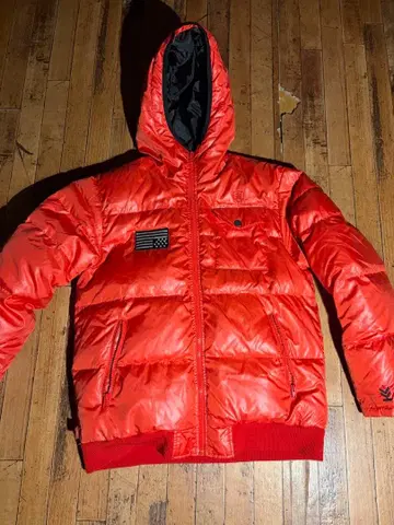 오렌지 후드 부착 다운 자켓