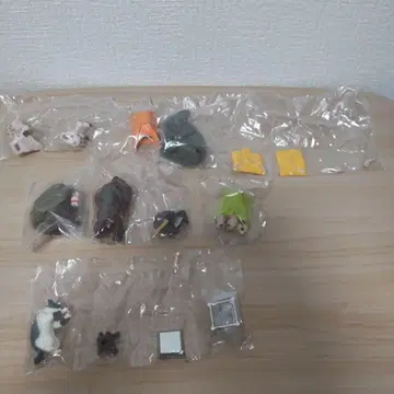 아사쿠마 토시오 애니멀 캠핑 가챠